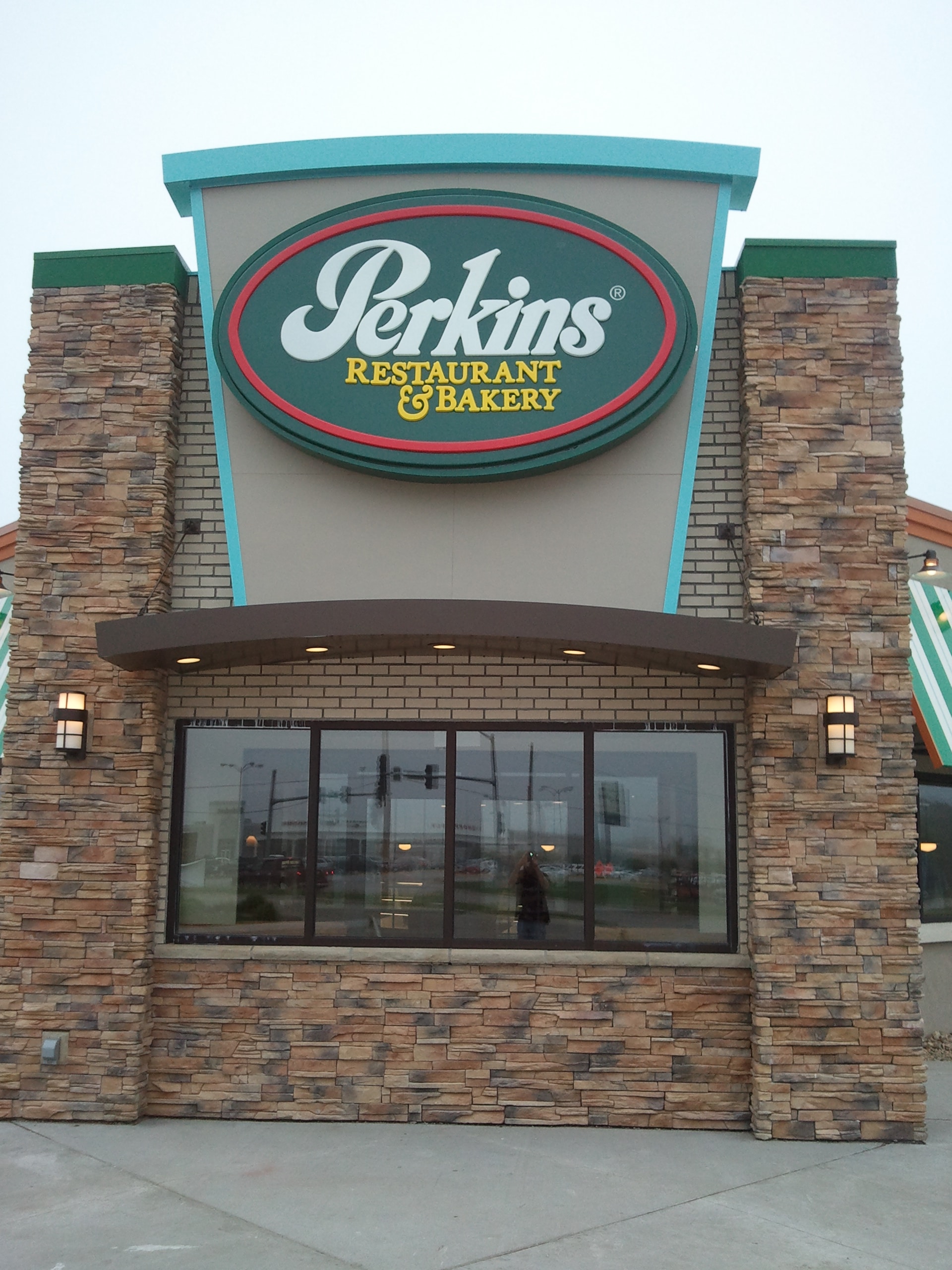 Featured image for “Perkins Restaurant – Fort Dodge, Iowa”